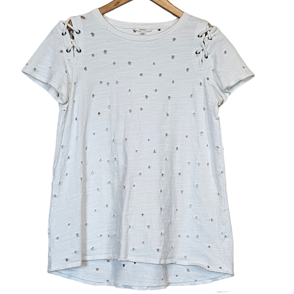 Easel‎ White Distressed T Shirt Size Small